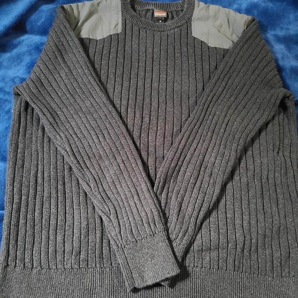 Patagonia Dark Gray Ribbed Crewneck Sweater